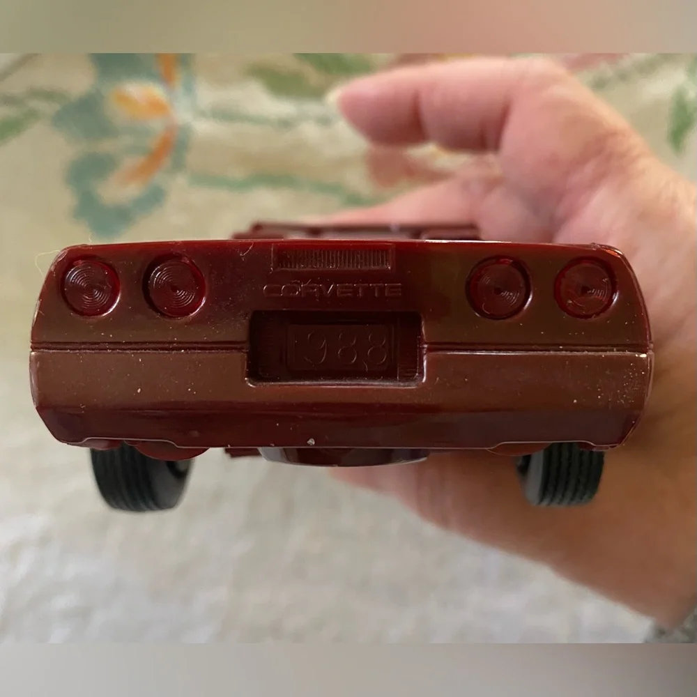 VTG ‘88 Corvette Convertible Model